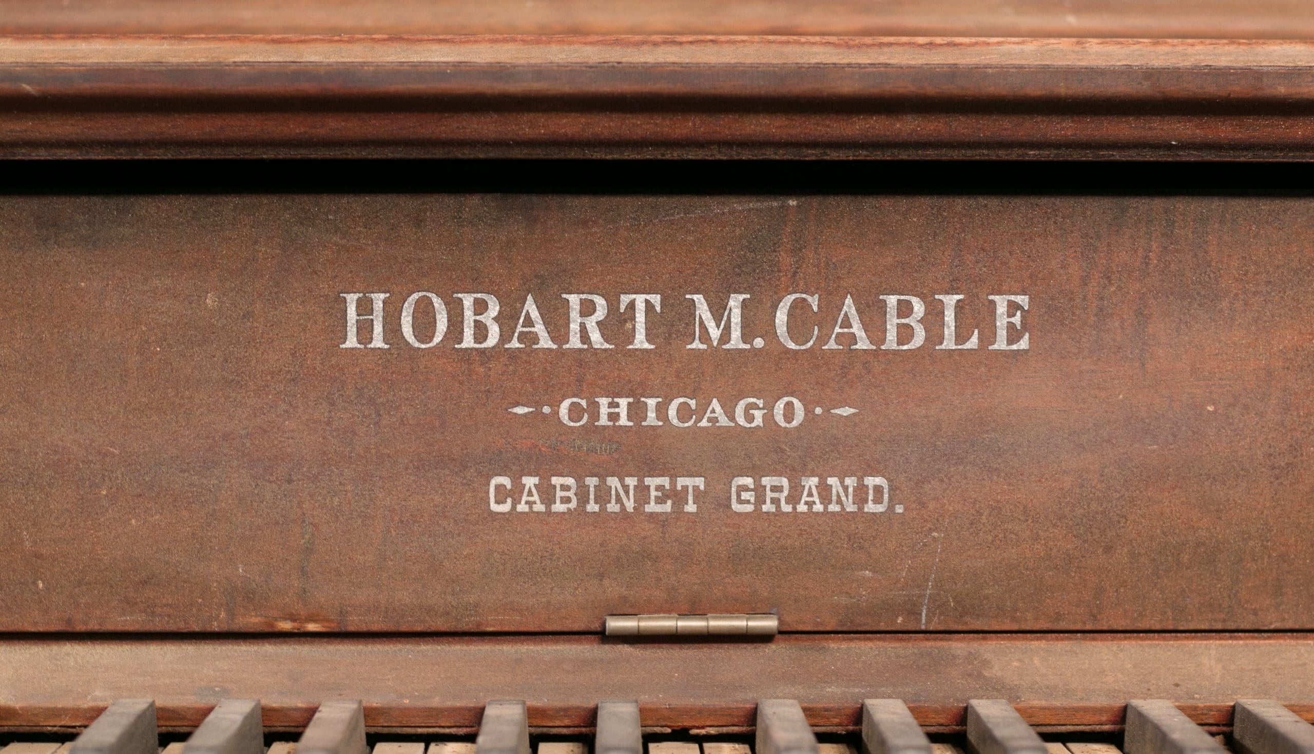 最終価格　Hobart M Cable アップライトピアノ 中古アップライトピアノ Hobart M Cable U-112FC│ピアノ百貨公式サイト