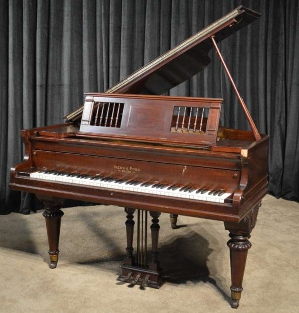 Colonial Style Ivers & Pond Baby Grand Piano - Antique Piano Shop