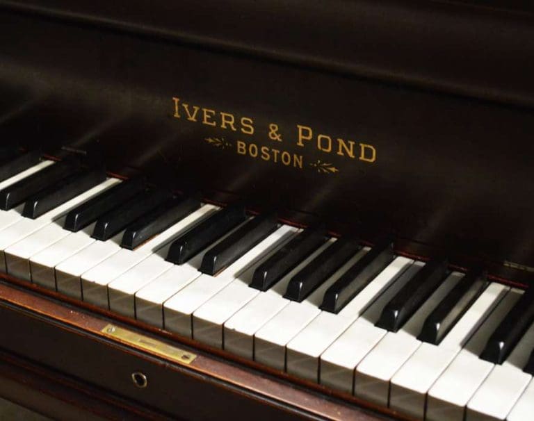 Colonial Style Ivers & Pond Baby Grand Piano Antique Piano