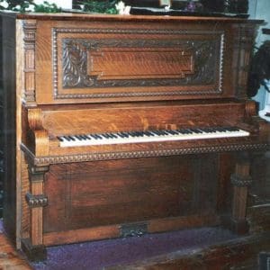 Schubert Oak Mandolin Upright Piano