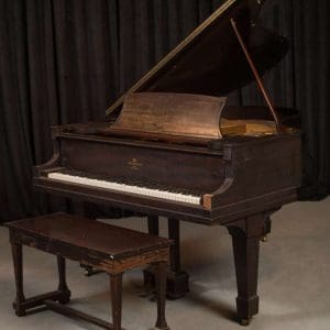 Kurtzmann Traditional Style Parlor Grand Piano