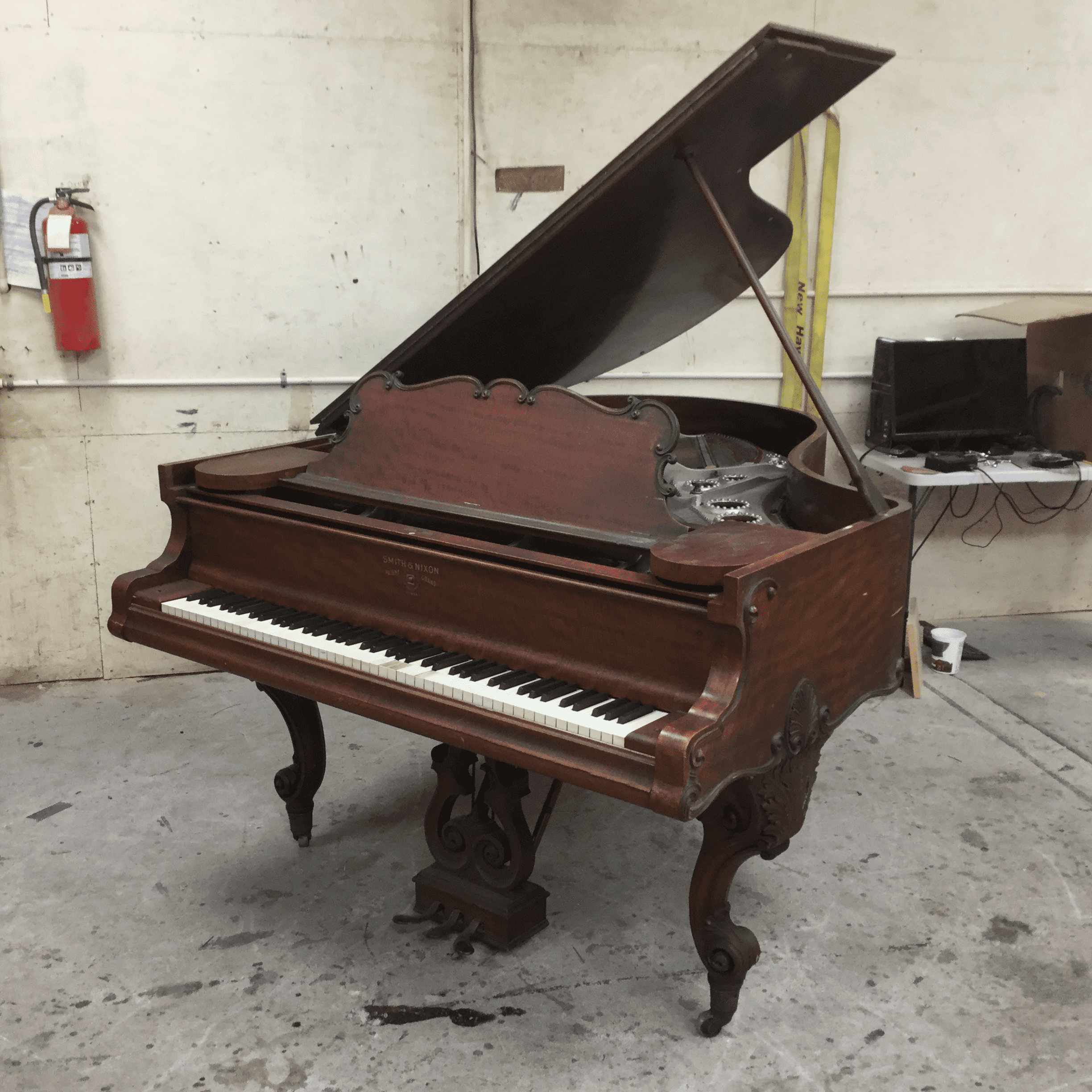 Antique-Smith-Nixon-Grand-Piano-before-restoration