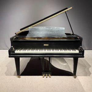 Wissner Colonial Style Baby Grand Piano